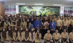 Data Sama dengan Uang: Siswa SMAN 10 Samarinda Dapat Edukasi Keamanan Digital