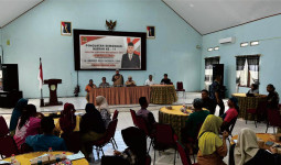 Demokrasi di Desa Bhuana Jaya: Warga Diajak Menjaga Hak dan Kewajiban