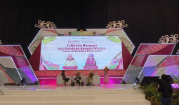 Talkshow Bergaya dan Berdaya dengan Wastra, Ajak Generasi Muda Bangga Pakai Kain Nusantara