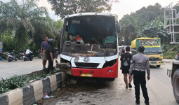 Gangguan Teknis Sebabkan Kecelakaan Bus di Loa Janan Ilir, Polisi Tanggap