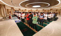 Sholat Subuh Perdana di Masjid IKN, Menteri Agama Jadi Imam