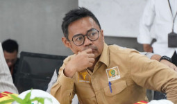 Ketua DPRD Sebut Mobil Dinas Rp6,8 M untuk AKD, Anggota Dewan Tegas Menolak: Itu Melanggar Aturan, Mobil Dinas Hanya untuk Pimpinan