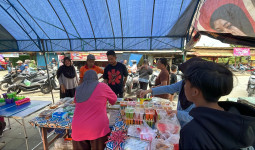 Kuliner Pedas Noerhayati Jadi Primadona di Loa Kulu