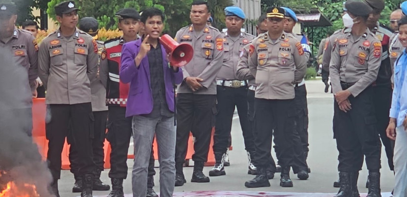 Aksi mahasiswa Kukar turun ke jalan tuntut reformasi Polri Dipercepat.