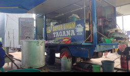 Pasca Kebakaran di Paser, Dinsos Kaltim Buka Dapur Umum Siapkan Ratusan Porsi Makanan