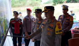 Pastikan Arus Mudik Lancar, AKBP Fauzan Arianto Tinjau Posko Operasi Ketupat di Teluk Pandan