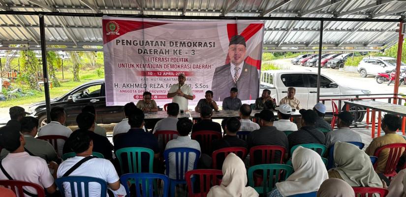 Kegiatan Penguatan Demokrasi Daerah yang digelar di Wisata Tanjung Benanga, Desa Kota Bangun Ulu. (IST)