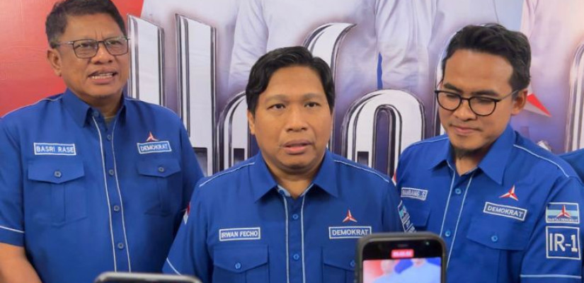 Kiri ke kanan: Basri Rase, Irwan, Bambang Soepriyadi. Foto: Selasar/Boy