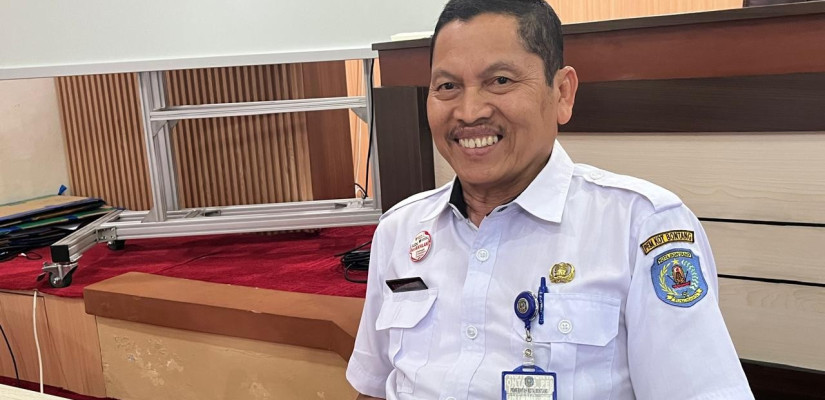 Sekretaris Disdikbud Bontang Saparuddin saat ditemui, di Gedung Autis Centre. (Doc. Populismedia)