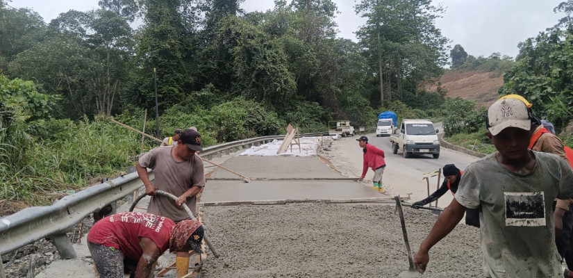 BBPJN Kaltim Lakukan Pengecoran Jalan di Kawasan Gunung Kudung
