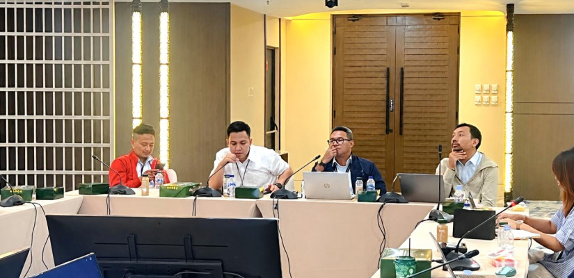Perwakilan PLN UIP KLT mengikuti koordinasi penanaman dokumen KKPR SUTT 150 kV Kuaro–GIS 4 IKN ke dalam Aplikasi OSS di Ruang Rapat Saguling, PLN Kantor Pusat, Jakarta. Foto: Ist