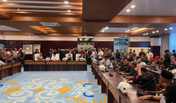 Temui Pendemo, Gubernur Kaltim Rudy Mas'ud Tegaskan Setuju Hak Angket
