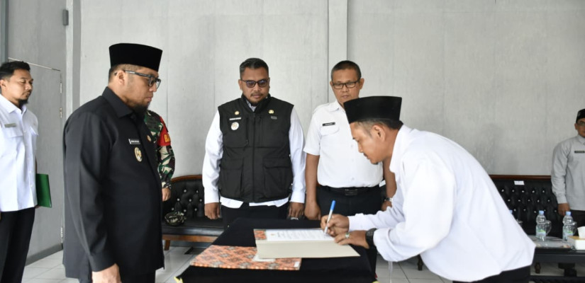 Wabup Lantik Anggota BPD PAW 4 Desa.