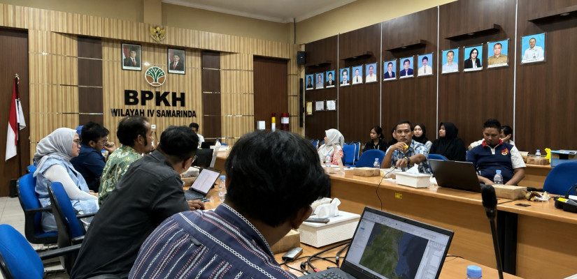 PLN UIP KLT dan BPKH Wilayah IV Samarinda melaksanakan rapat evaluasi supervisi tata batas empat PPKH. Foto: Ist