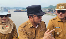 Gubernur Mas’ud Tinjau Jembatan Mahulu, Usai Laporan dari Warga Setempat Terkait Jalan yang Rusak