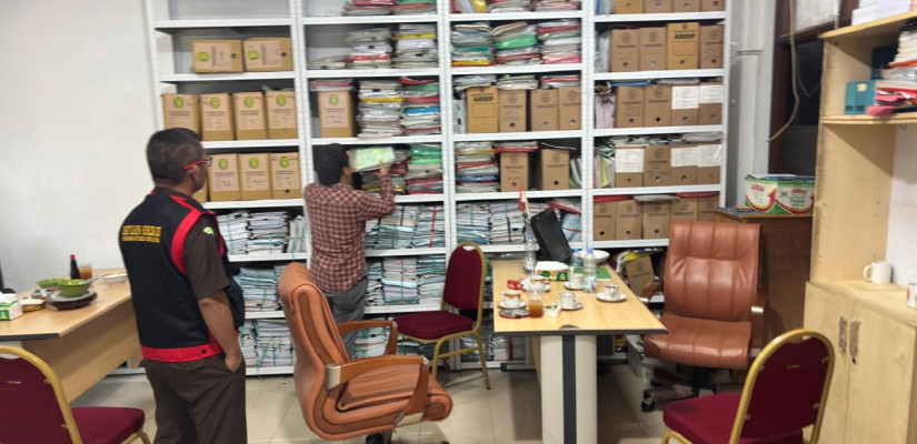 Usut "Honor Gaib" Rp9,5 Miliar, Kejati Kaltim Geledah Kantor Disdikbud Kukar
