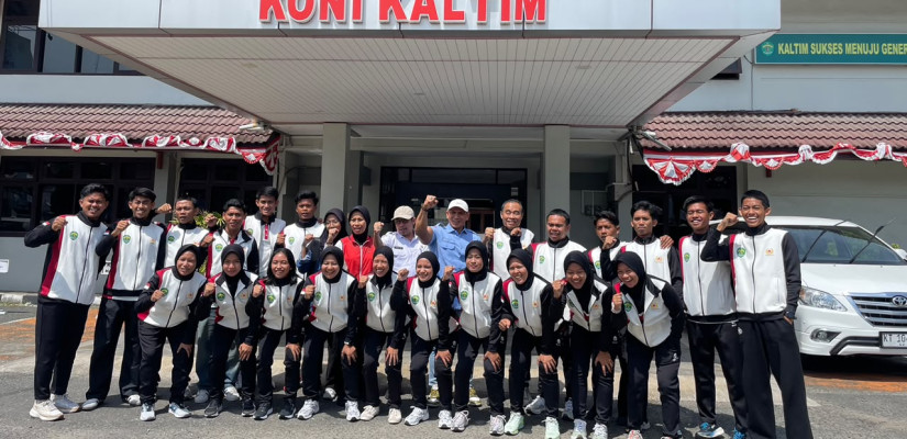 Optimis Regenerasi Atlet, KONI dan Pengprov FHI Kaltim Lepas Kontingen Hoki di Kejurnas Banten