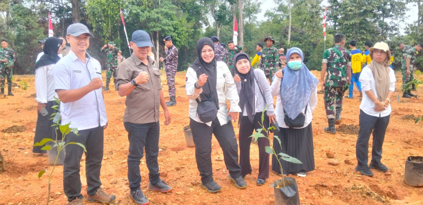Kepala DLH Bulungan Tanam Pohon di Kebun Raya Bundayati, Dorong Pelestarian Keanekaragaman Hayati