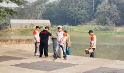 Peringati World Tourism Day 2026, Dispar Kukar Gelar Aksi Bersih Wisata Waduk Suka Rame