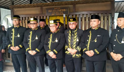 Ziarah Makam Raja, Bupati Aulia Kenang Sejarah Pembangunan Berdirinya Tenggarong