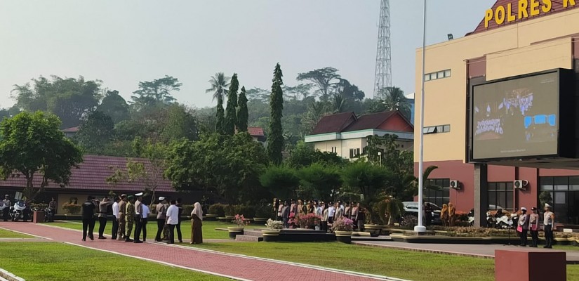 Apel Operasi Patuh Mahakam 2026 di Markas Polres Kukar. (Selasar/Farid)
