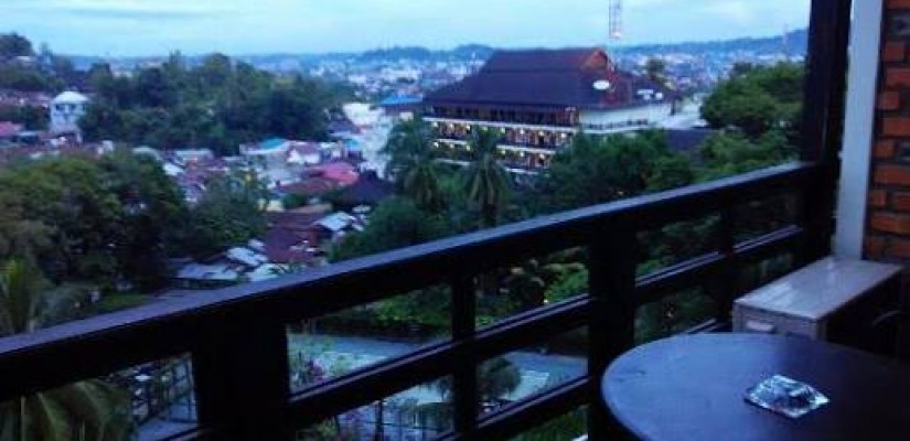 Balita Jatuh dari Hotel Mesra Samarinda Saat Orang Tua Sarapan, Pintu Balkon Kamar Ditemukan Tidak Terkunci