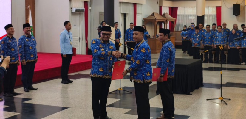 Bupati Kukar Lantik 11 Pejabat, Tekankan Inovasi dan Peningkatan Pelayanan Publik
