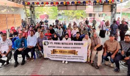 Disbun Kukar Bersama PT PMM dan PT TJA Salurkan CSR Rp150 Juta untuk Korban Kebakaran