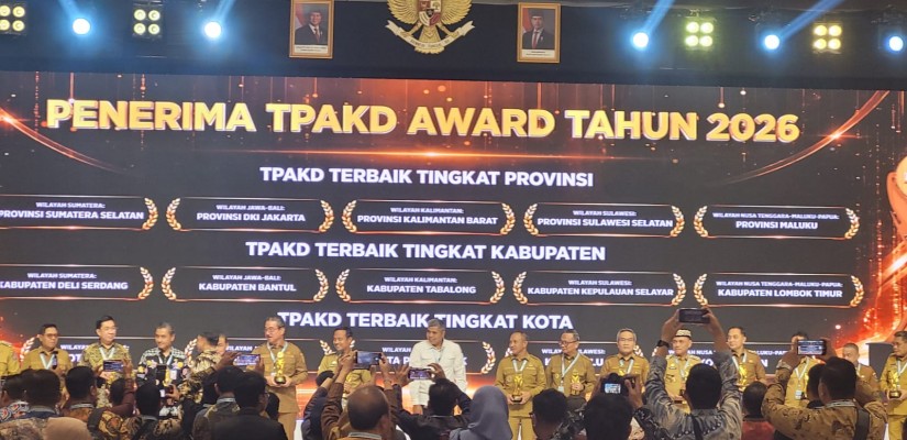 Kaltim Raih Penghargaan untuk Wilayah Kalimantan di Rakornas TPAKD 2026