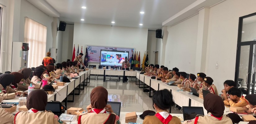 40 peserta ikuti pelatihan JOTA-JOTI di Gedung Kwartir Cabang Gerakan Pramuka Kukar, Tenggarong. (Selasar/Farid)